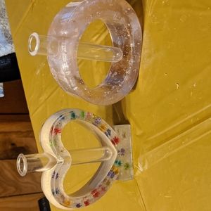 Heart shaped and round flower holder